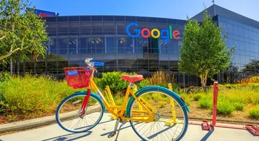 Google traci 10 proc. na giełdzie. Inwestorzy boją się miliardów na AI